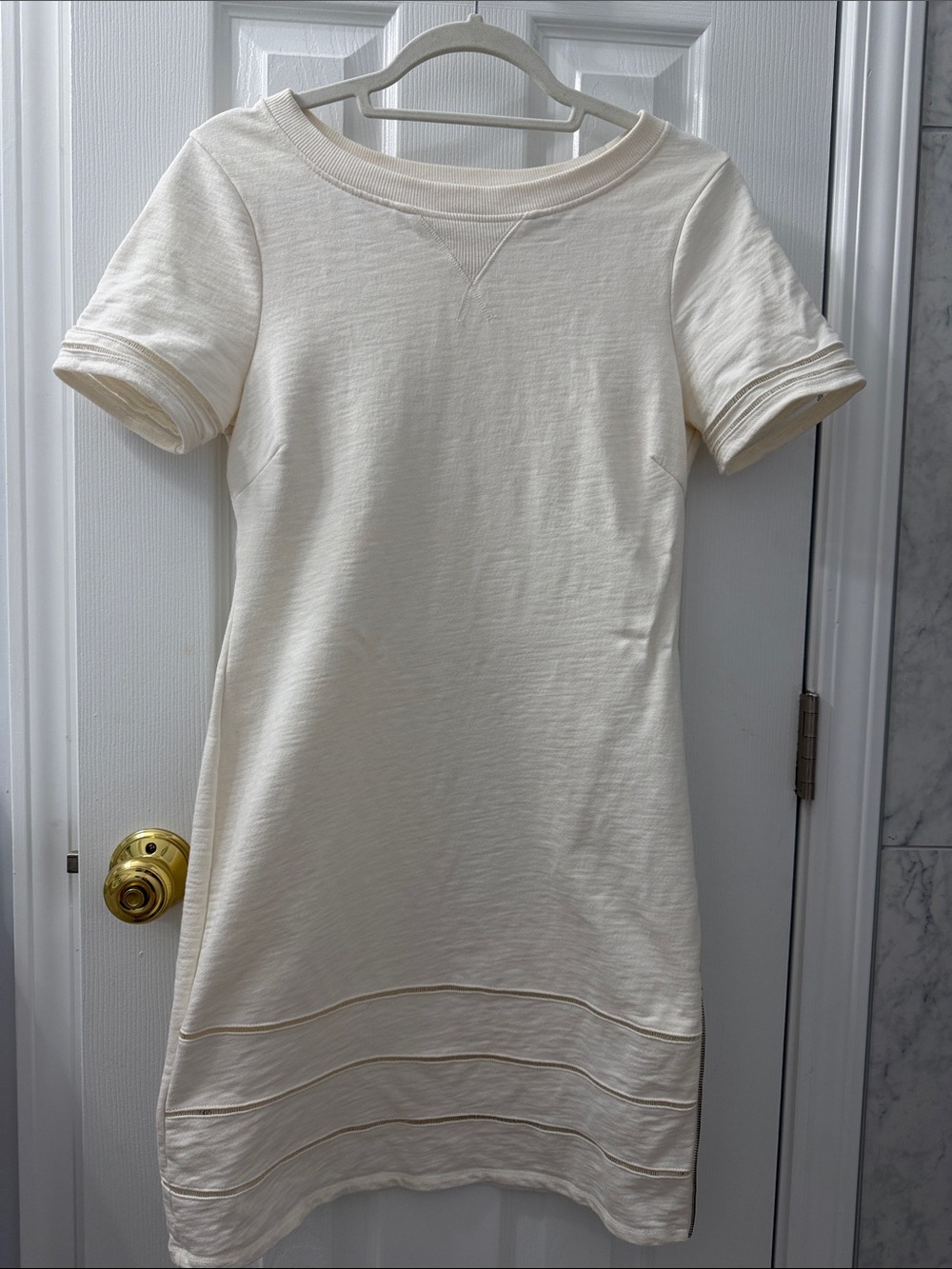 Band Of Outsiders Ivory Short-Sleeve Shift Dress